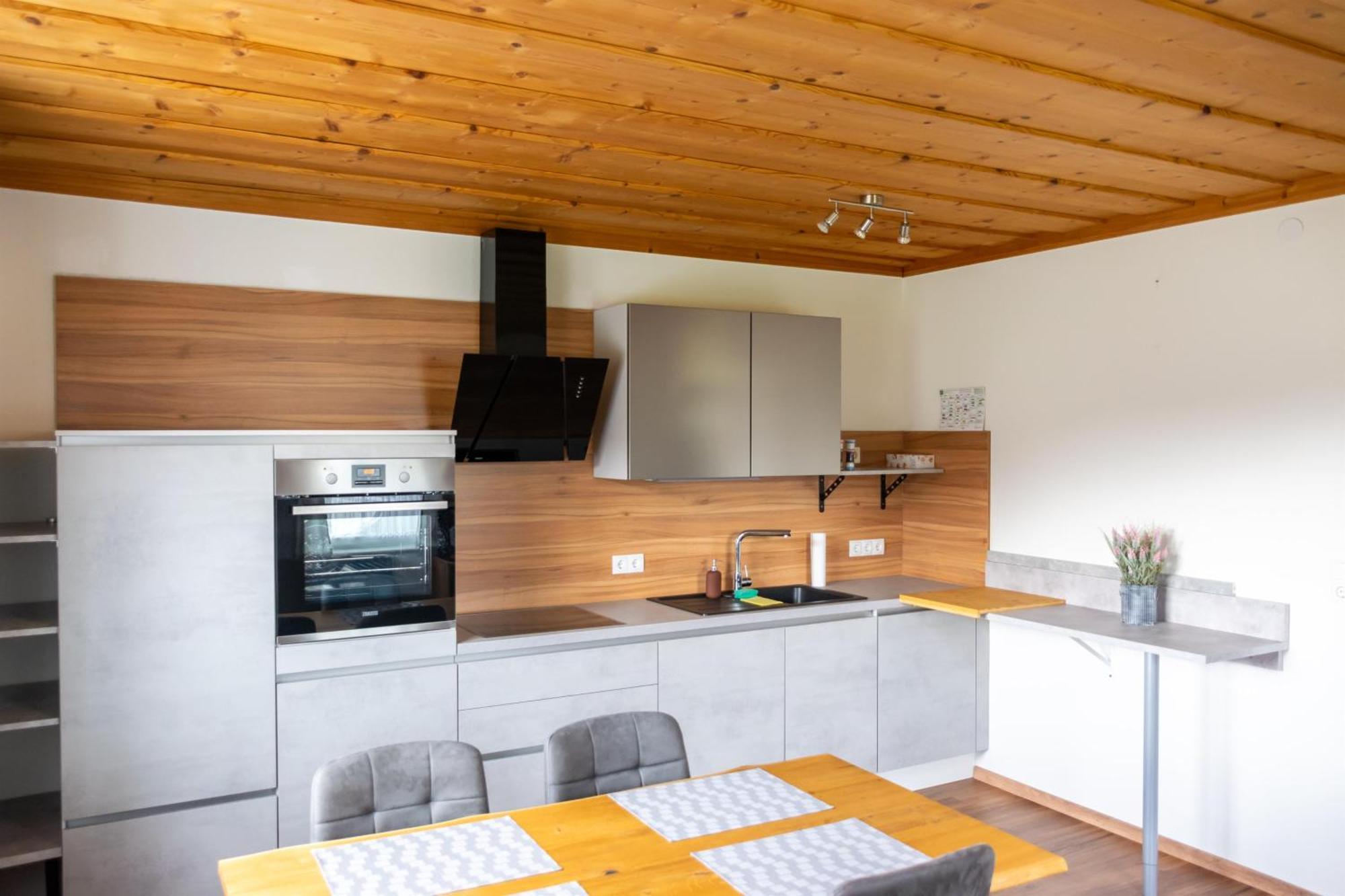 Ferienwohnung Am Freibad ロイトシャッハ エクステリア 写真